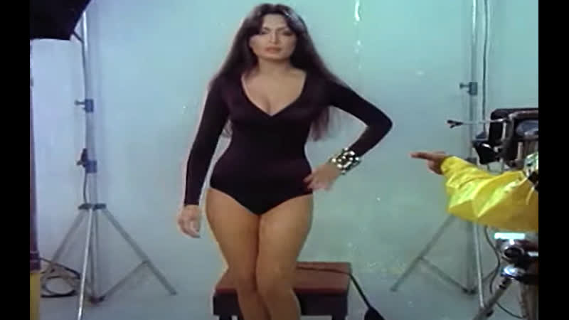 Индийские актрисы в купальниках