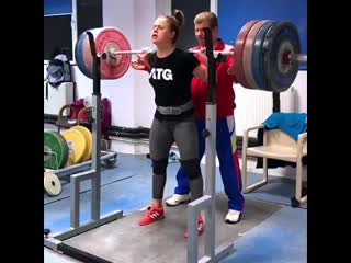 Toma loredana приседания 200