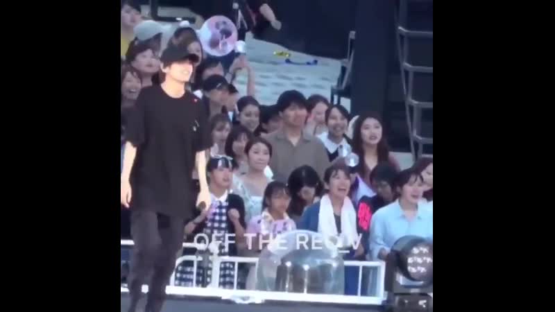 Taehyung porn video – Oh noo taehyung tried to use the smoke gun but it was a little bit too strong so he got sc