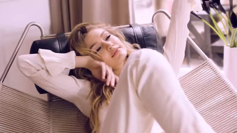 Gigi for maybelline