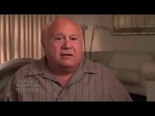 Danny devito is trying to describe hammond