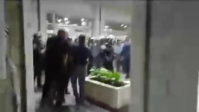 Столкновения в парламенте курдистана в эрбиле