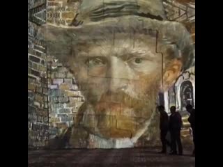 So there is an immerse exhibition in france van gogh, starry night and taehyung needs to