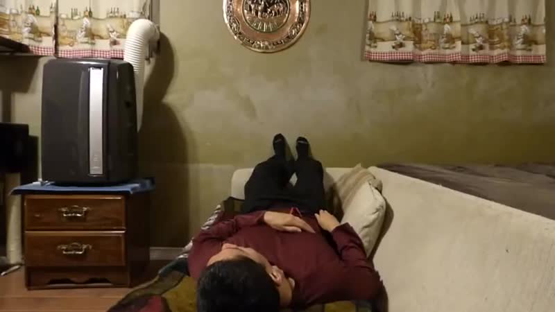 Tolstaya bestiya sela na lico mujika myasistoy zadnicey chtoby poluchit kunilingus mp4