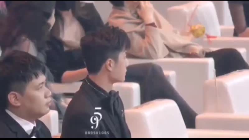 Omg it was happening on all sides poor bub