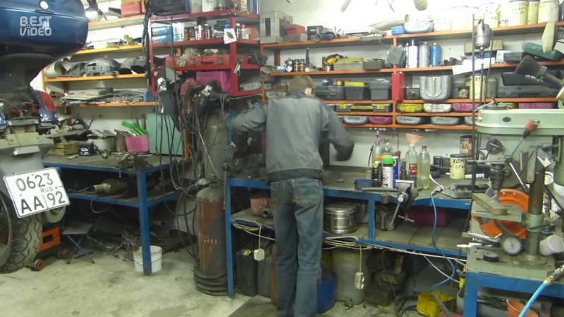 Откуда в мастерской берется столько мусора