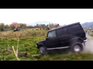 Уничтожение mercedes benz g63 amg в карпатских горах
