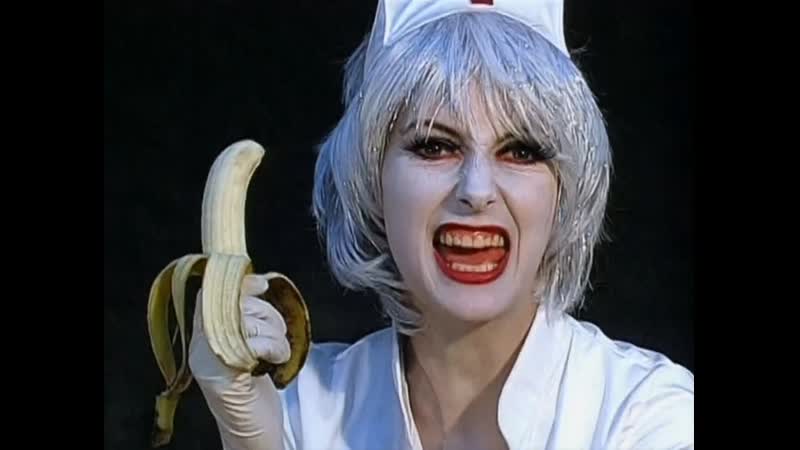 «падение дома ашеров» (2002) мюзикл, ужасы, фэнтези, комедия кен рассел