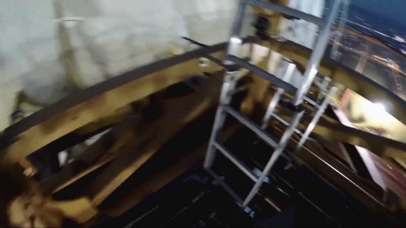 Российские руферы забрались на самое высокое здание в корее