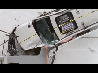 2014 subaru forester small overlap iihs crash test