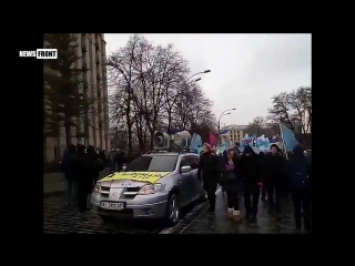 Кучка киевских татар митингует на украине под флагами турции (26 02 2017)