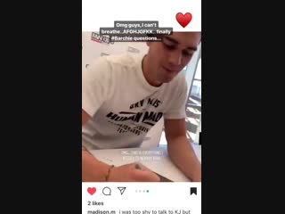 [video] kj apa discussing barchie happening this season with a fan during his autograph signing at fanexpodallas