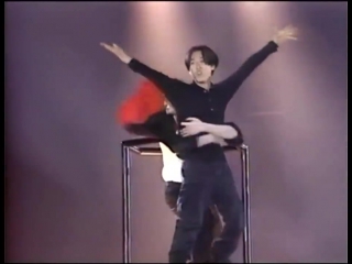 This crazy fan risked his life at a michael jackson concert # mmj 777 king