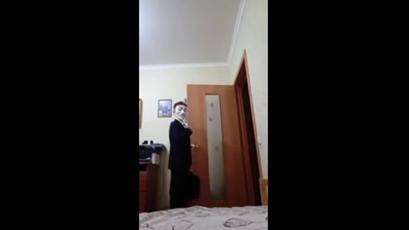Анонимус porn video – Анонимус уходит в дверь
