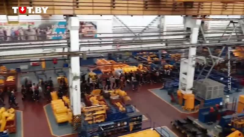 Работники крупнейших предприятий белоруссии снова устроили забастои в стране неделю продолжаются протесты
