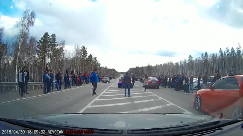 Гонщики перекрыли трассу под иркутском ради соревнований