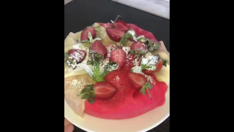 Блинный тортик с клубникой