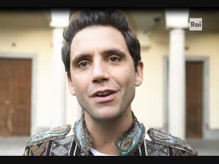 La compagnia del cigno (backstage et interview de mika)