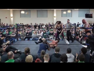 C4 wrestling the departed