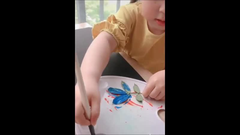 Девочка покажет вам разные творческие приемы