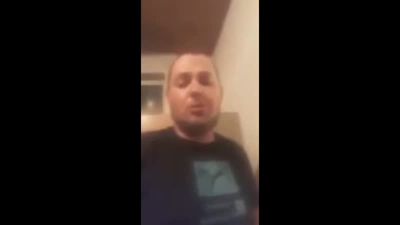 Извиняется перед казахами