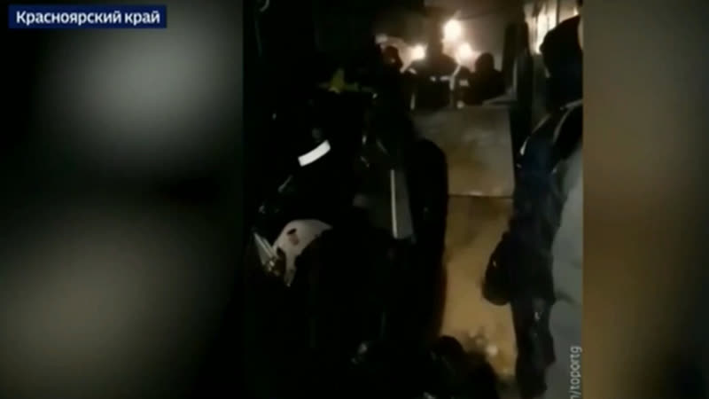 Сибирское воспитание 22 летний житель посёлка носок красноярского края на снегоходе заехал в окно больницы