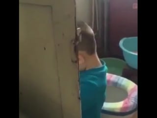 Спалился мелкий