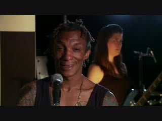 Tricky performs nothings changed featuring francesca belmonte live session