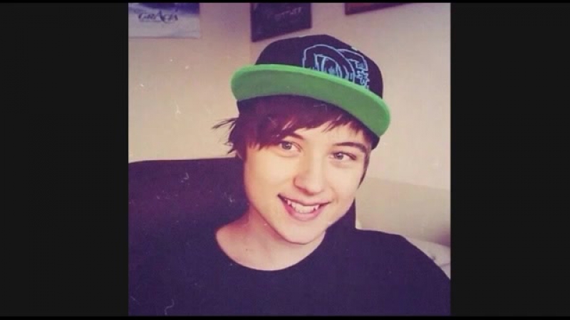 Eeoneguy porn video – Eeoneguy петух????!!! ивангай лучший??!!