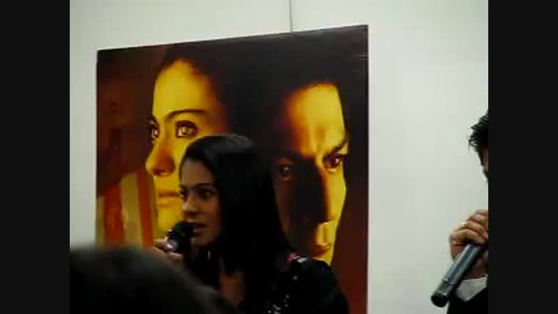 Меня зовут кхан / my name is khan srk singing tere naina at press conference