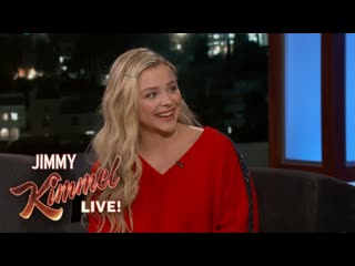 1 часть ( ориг видео) chloë grace moretz on oscar voting, oscar parties julianne moore (720p60)