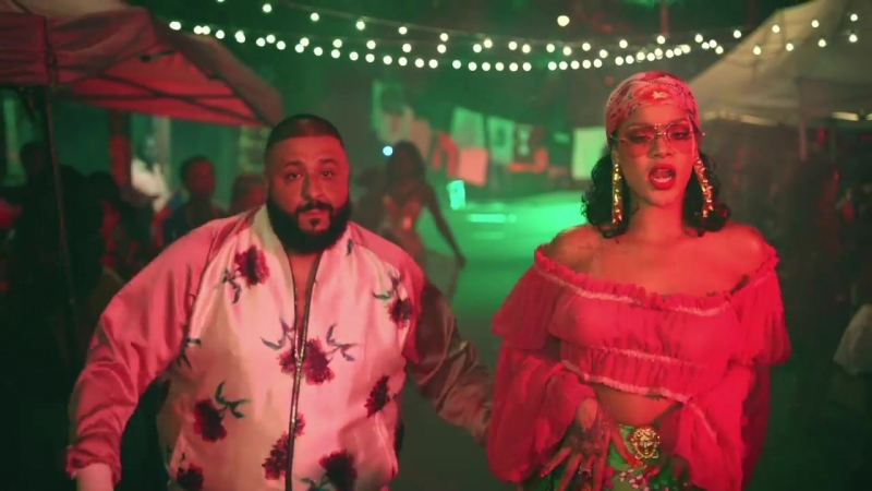 Dj khaled wild thoughts ft rihanna, bryson tiller