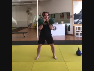 Double kettlebell complex (видео с канала steve cotter ikff)