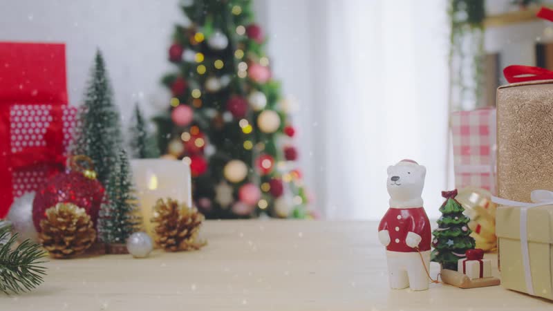 С наступающим праздником!