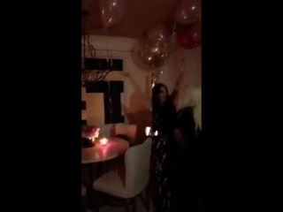 [2/2] christina aguilera at priscilla valles birthday party (via etienne's snapchat) (13/jan/17)