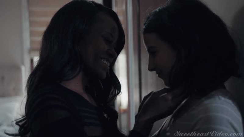 La sirena and jezabel vessir sisterly love [lesbian]