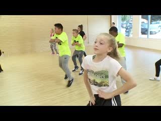 Dance moms adding boys to the dance (season 6, episode 3) lifetime izygrlk3mwo