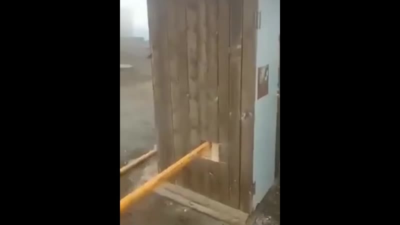 Дагестан, славный город кизилюрт и деревянный туалет от строителей