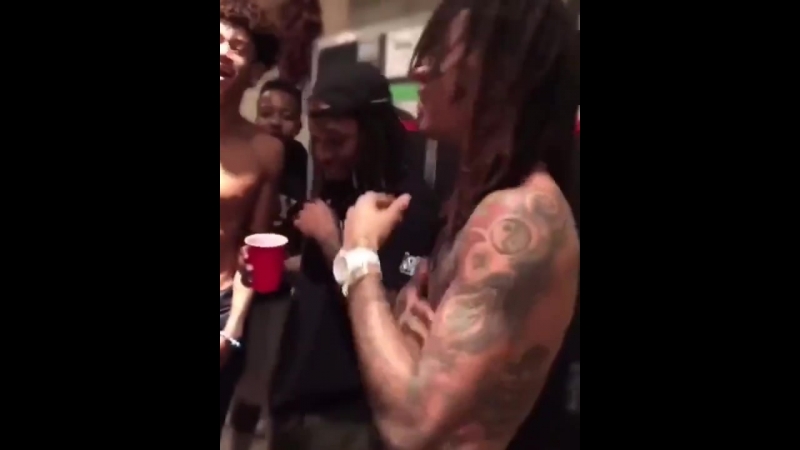 Wiz khalifa накурил swae lee до потери сознания [nr]