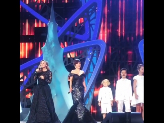 Lara fabian & sumi jo sons and daughers (sochi, 06/09/2016)