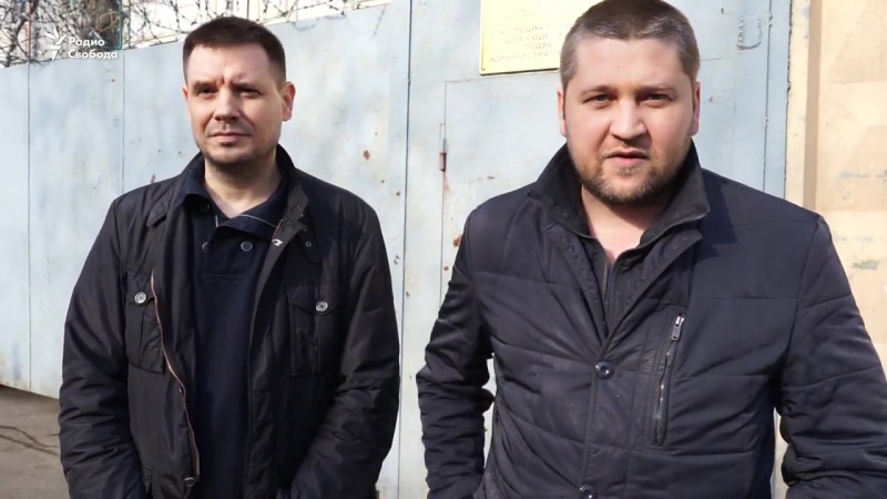 Участники акции 26 марта выходят на свободу