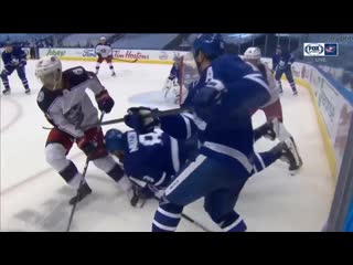 Джейк маззин получает травму