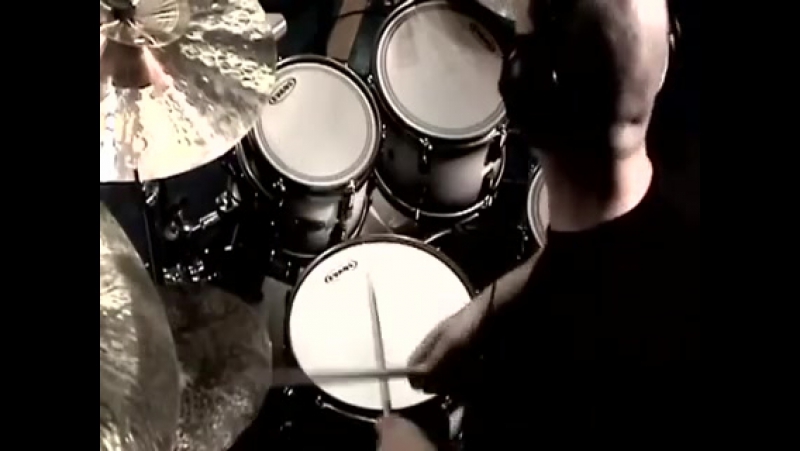 Hungarian drummer gergo borlai, solo "funk"