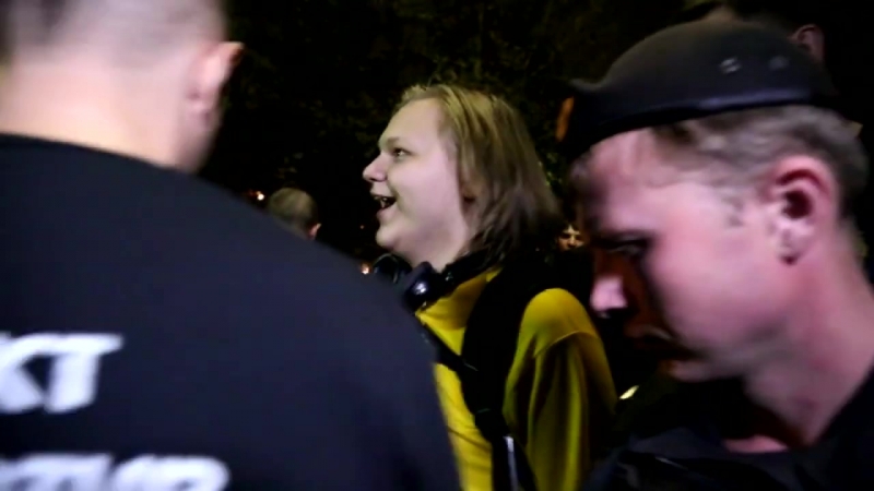 Лев против 57 головастик и две бляди