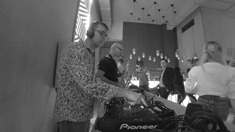 Orli &amp; martie white flower (jerome isma ae mix)