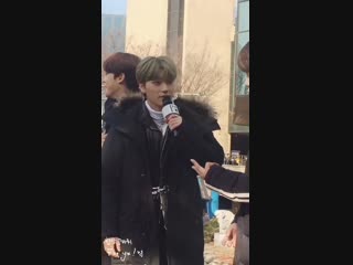 [fancam | 181130 | mini fanmeeting]