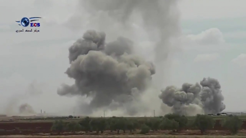 Syria heavy airstrikes and artillery bombardment on area of lataminah this morning n hama