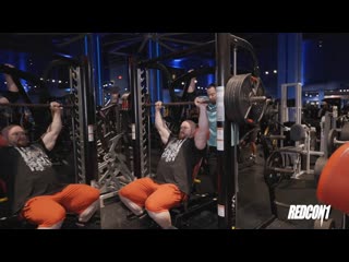 James hollingshead trains delts & triceps