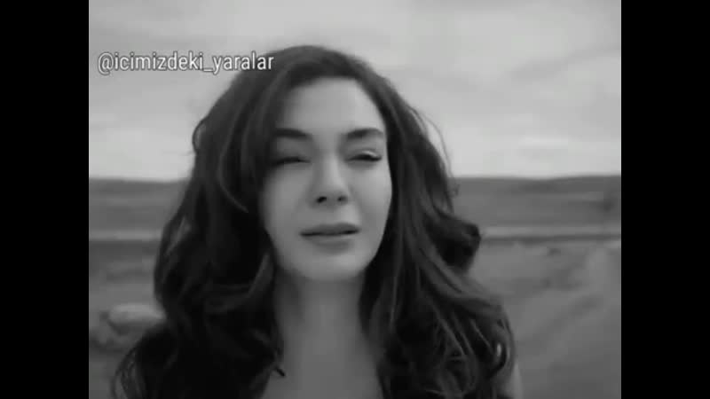 Belki şimdi değil ama bir gün mutlaka anlayacaksın… belki sevmediğin birinin yanında uyandığında, belki işten sonra sevmediğin b