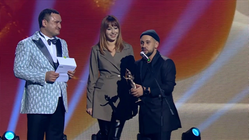 Yuna 2017 лучший видеоклип «кружит» monatik